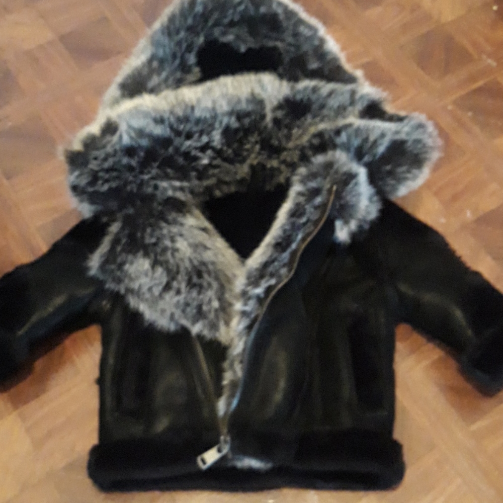 Kids leather shearling coat size 2 Jordan Craig